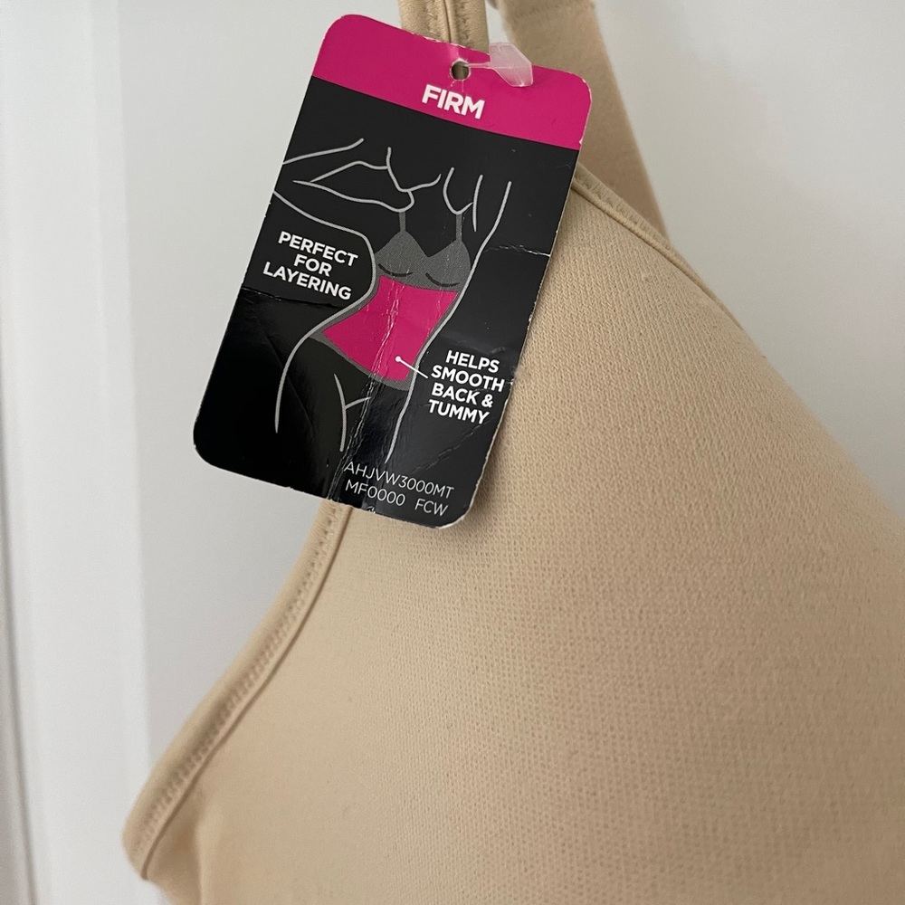 Maidenform shapewear tank L NWT